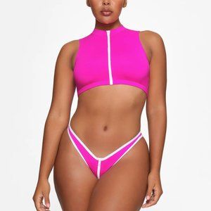 SKIMS Zip-Up Swim Mock Neck Top in Hibiscus Size XS